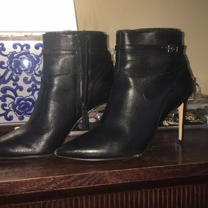 NINE WEST- Ankle boots
